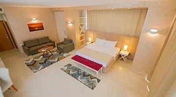 HOTEL HORIZONT