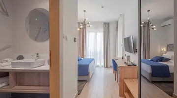 HOTEL IDILA BY AYCON