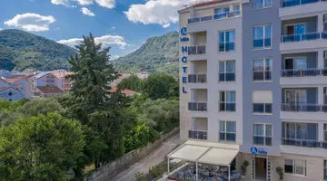 Hotel Idila