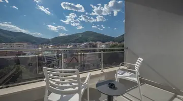 Hotel Idila