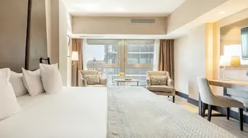 Hotel ILUNION Malaga