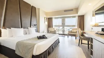 Hotel ILUNION Malaga