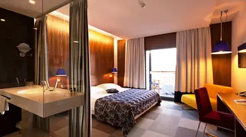 HOTEL IN