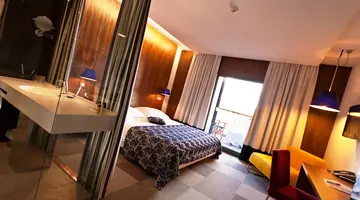HOTEL IN
