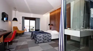 HOTEL IN