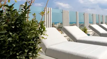 Hotel Indigo Larnaca (Adults Only 18+)