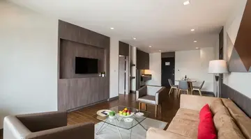 HOTEL J INSPIRED