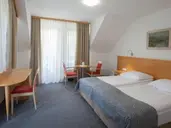 HOTEL JEZERO