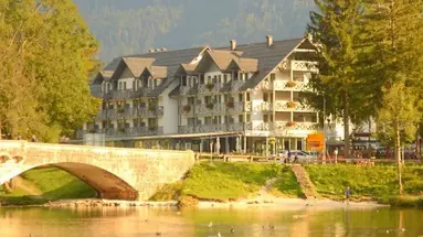 Hotel Jezero