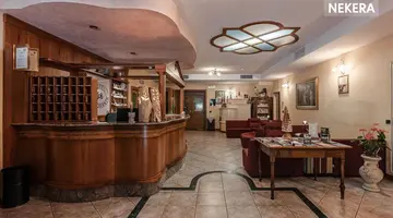 HOTEL JOB GARDEN AND SPA