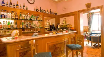Hotel Joli