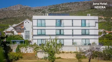 Hotel Jona