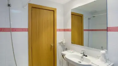 HOTEL JS MIRAMAR