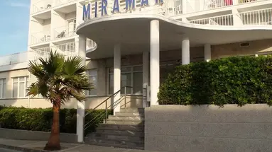 HOTEL JS MIRAMAR
