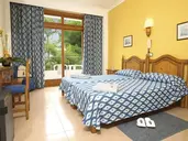 HOTEL JS YATE