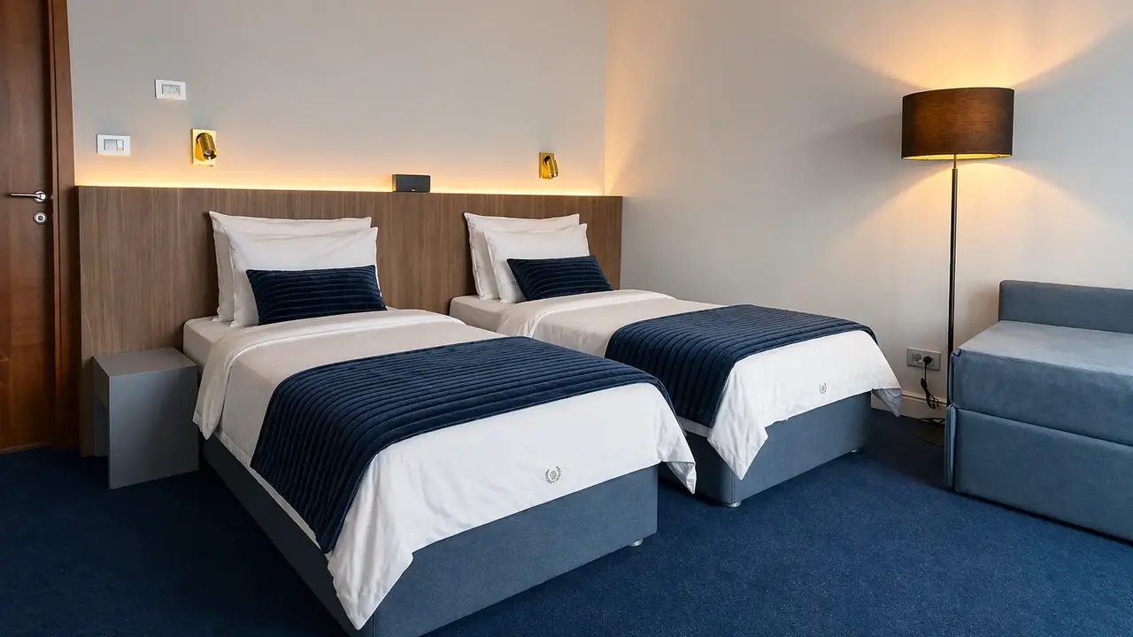 HOTEL KADMO BY AYCON