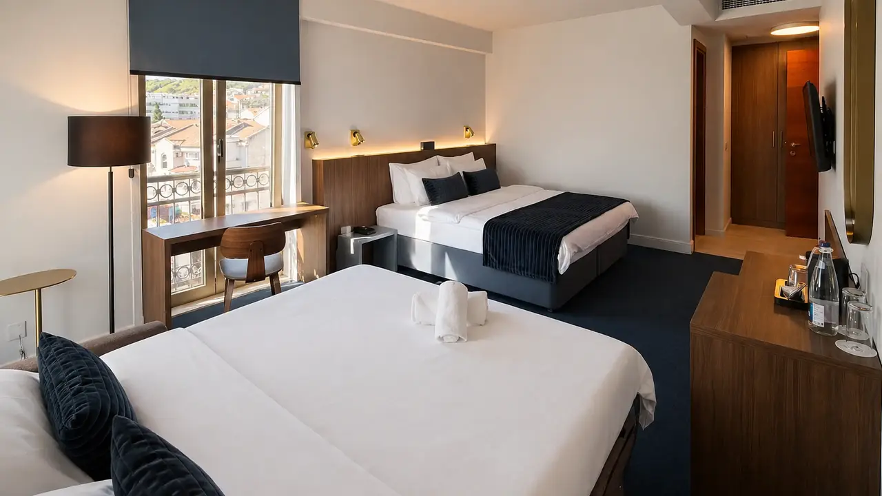 HOTEL KADMO BY AYCON