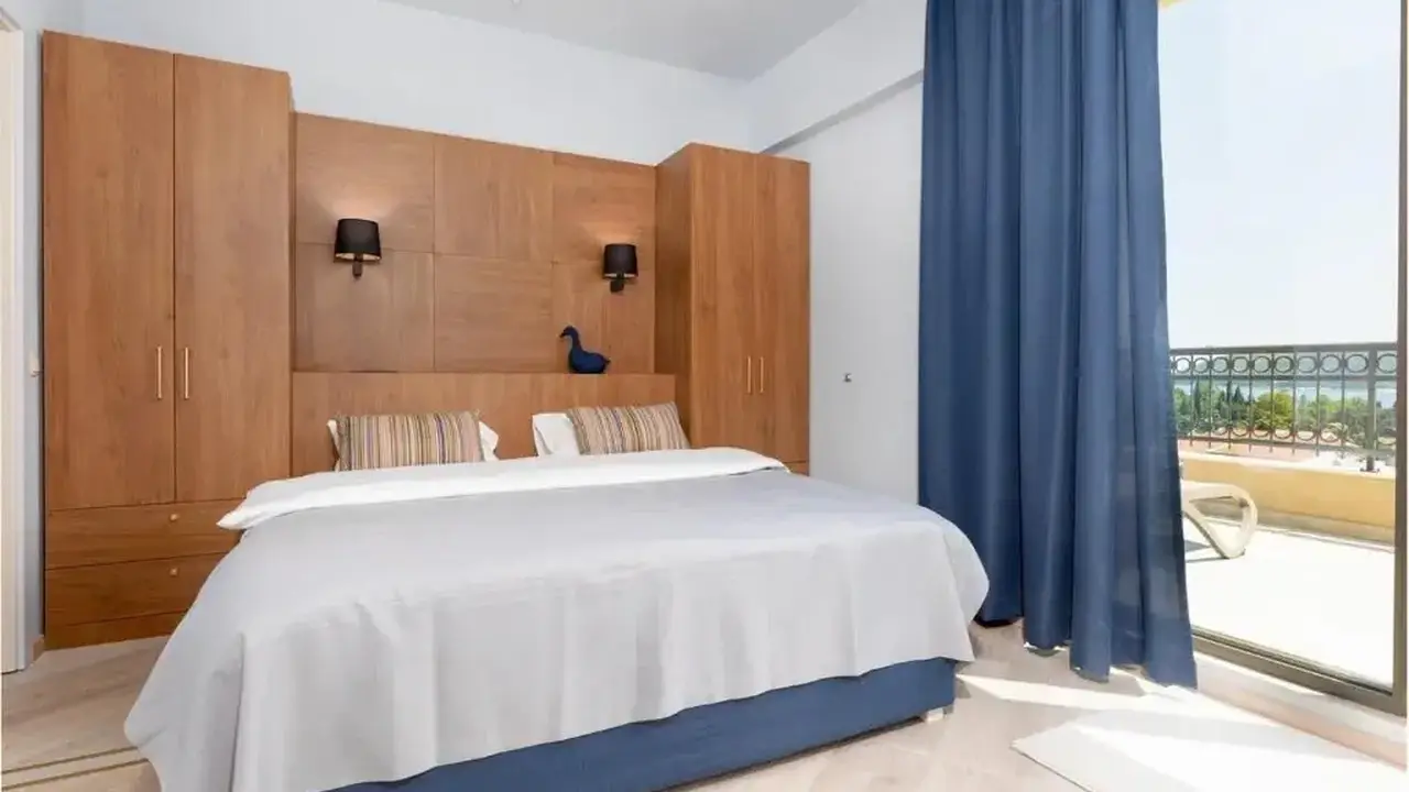 HOTEL KADMO BY AYCON