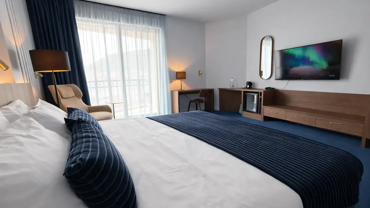 HOTEL KADMO BY AYCON