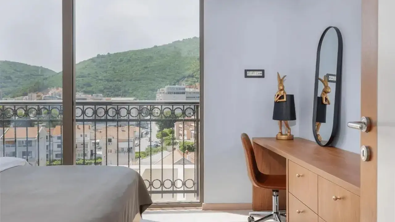 HOTEL KADMO BY AYCON