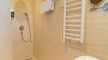 HOTEL KADMO BY AYCON