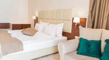 HOTEL KADMO BY AYCON
