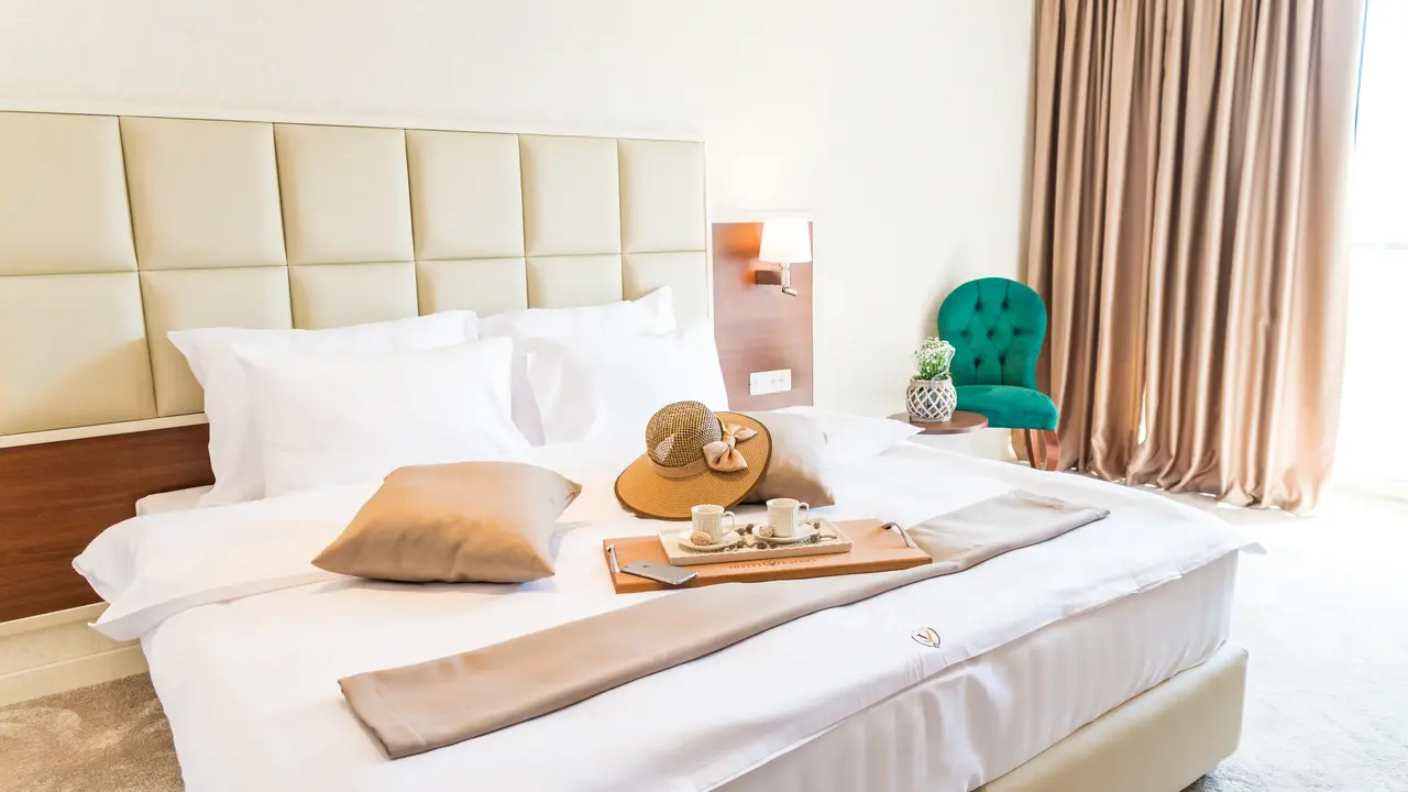 HOTEL KADMO BY AYCON