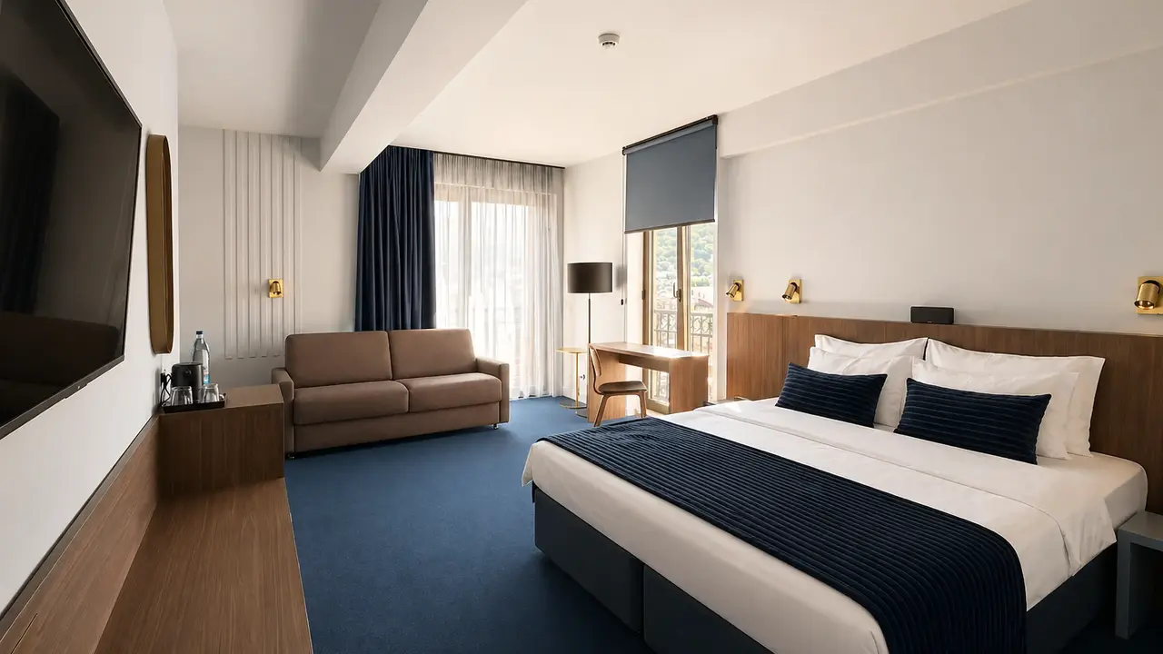 HOTEL KADMO BY AYCON
