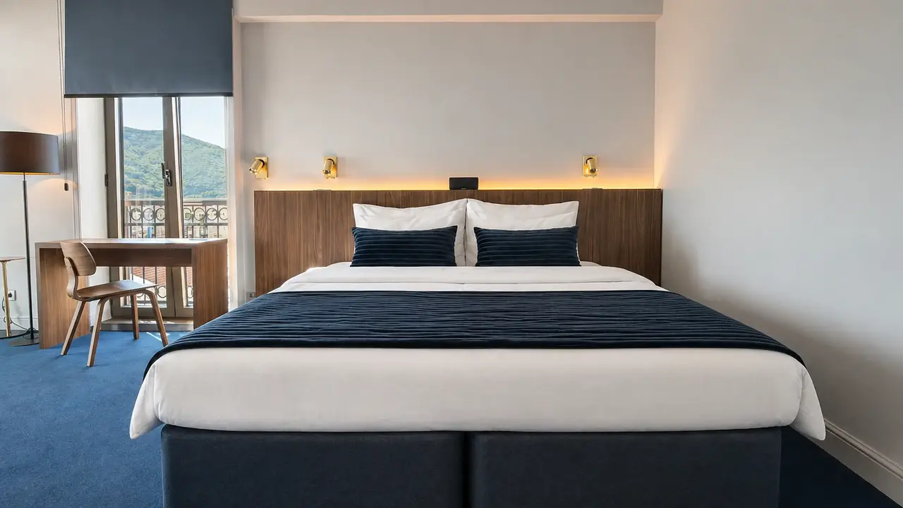 HOTEL KADMO BY AYCON
