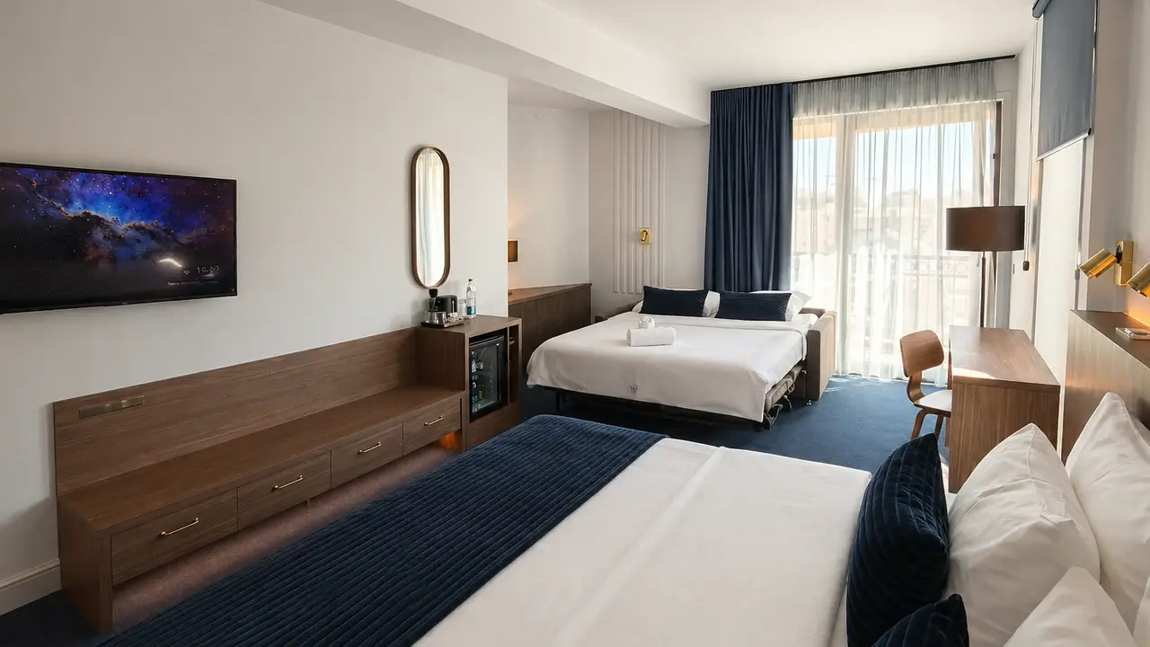 HOTEL KADMO BY AYCON
