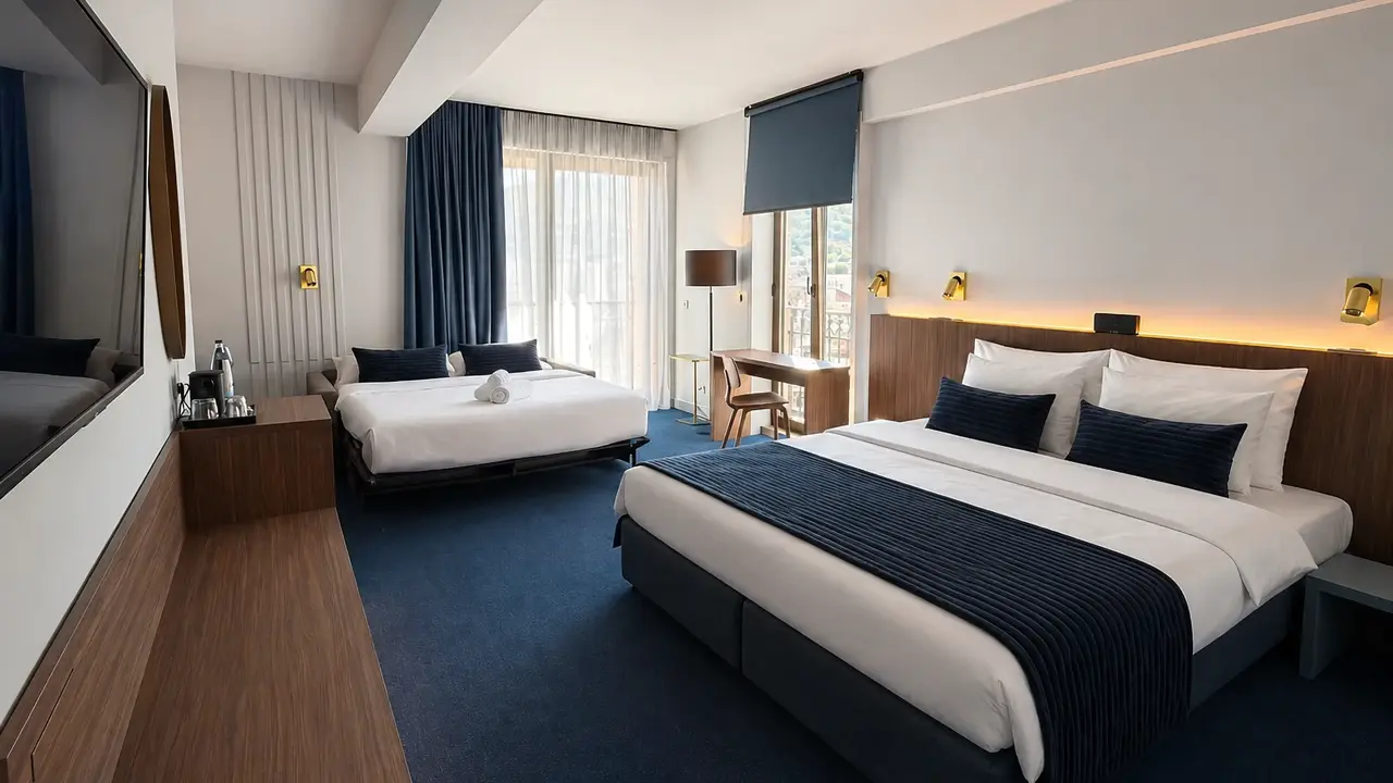 HOTEL KADMO BY AYCON