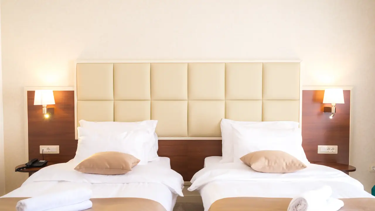 HOTEL KADMO BY AYCON