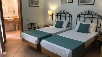 HOTEL KENNEDY NOVA