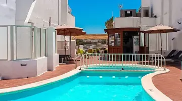 HOTEL KENNEDY NOVA