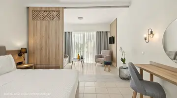 Hotel Kiotari Miraluna