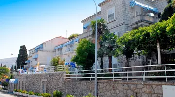 Hotel Komodor