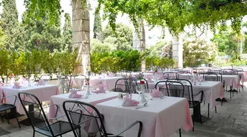 Hotel Komodor