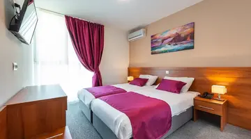 Hotel Komodor