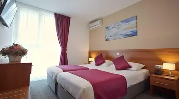 Hotel Komodor