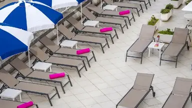 HOTEL KOMODOR***
