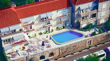 Hotel Komodor