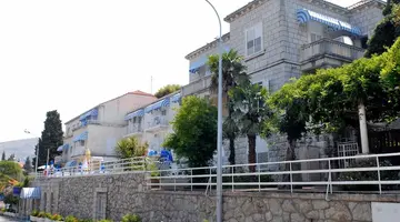 Hotel Komodor