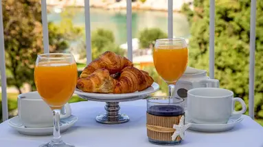 Hotel Komodor