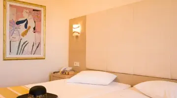 HOTEL KRESTEN PALACE