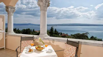 Hotel Kvarner Palace