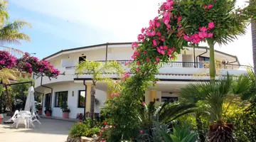 Hotel L Ancora