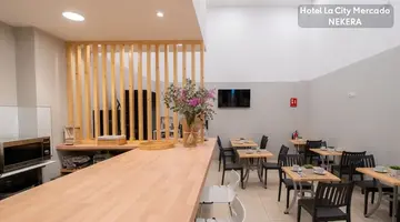 Hotel La City Mercado