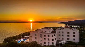 HOTEL LA LUNA****