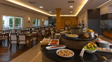 HOTEL LA LUNA****