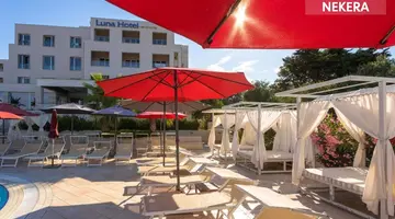 HOTEL LA LUNA